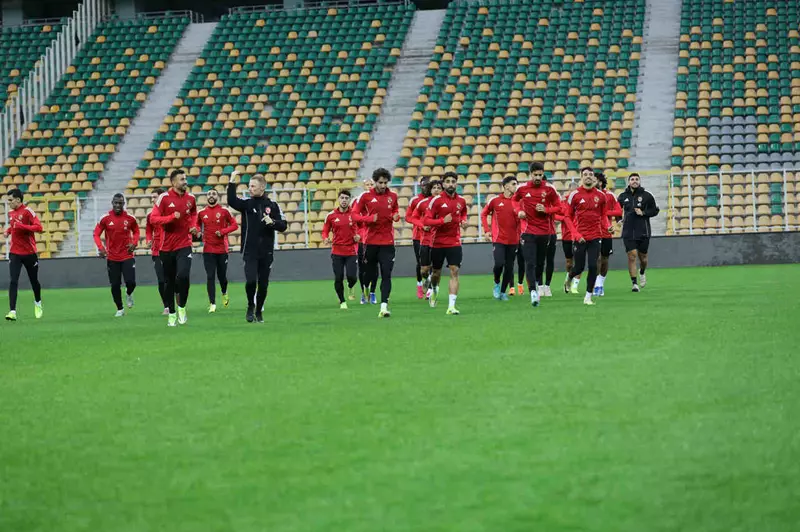 تفاصيل المران الثاني للأهلي في تونس قبل مواجهة الترجي 